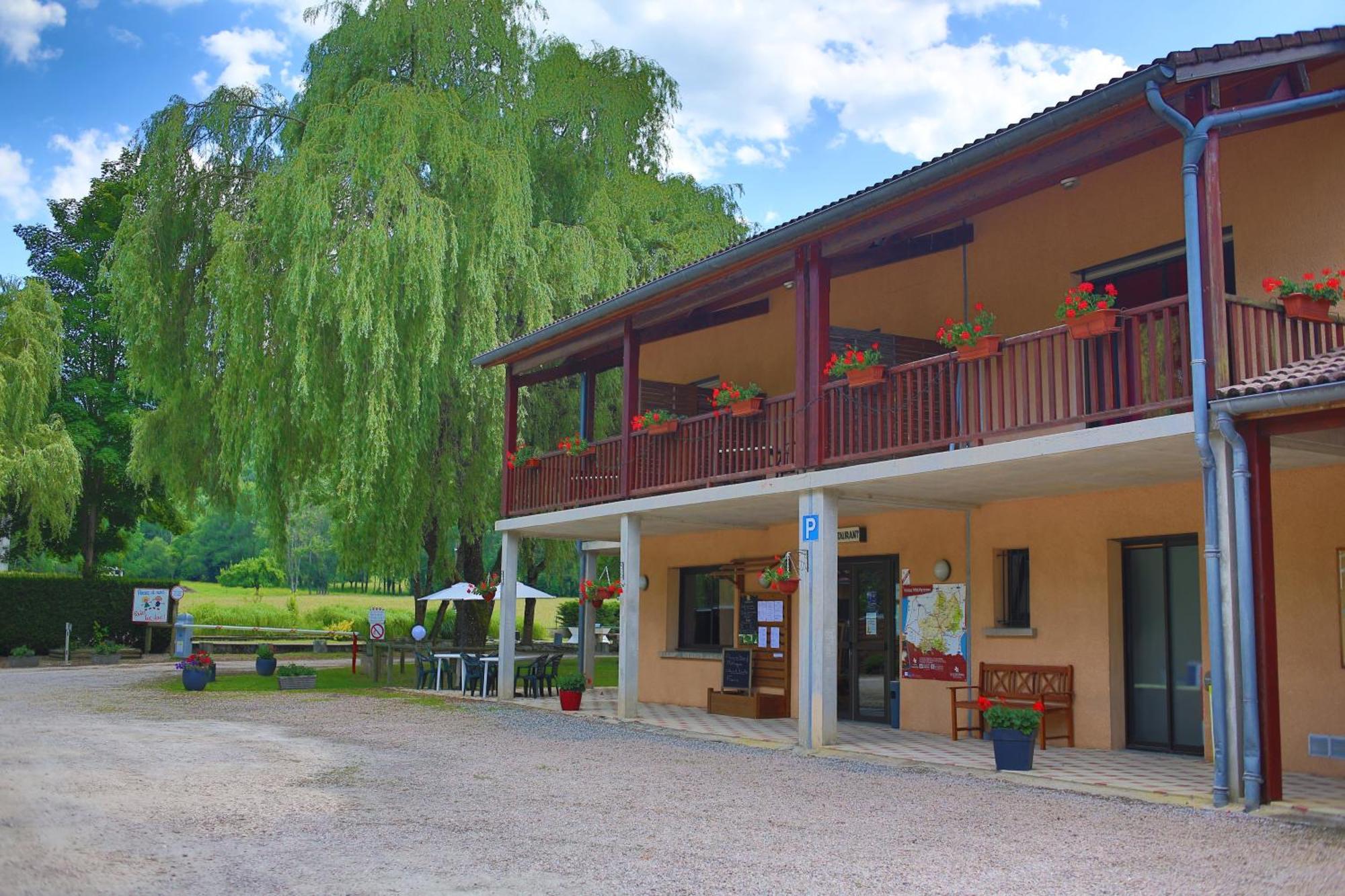 Complexe Les 4 Saisons Hotel Oust ภายนอก รูปภาพ